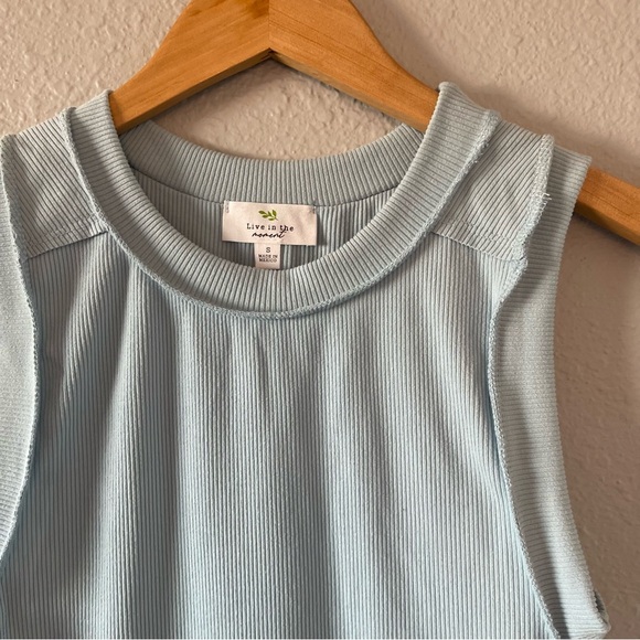 NWT Live in the Moment Baby Blue Ribbed Sleeveless Tank Top Women's Size Small - Picture 4 of 6